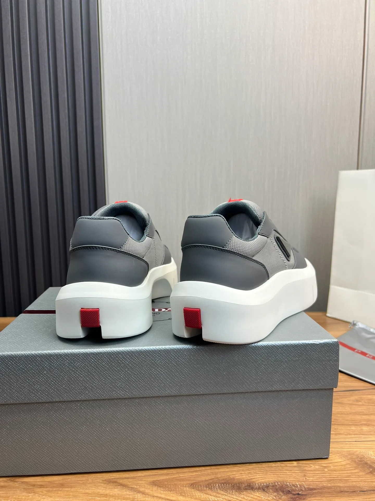 Men's shoes 💰620💰 [PRADA] Men's shoes are popular in the counter, official website is synchronized, high-quality shipments ✔️Original cowhide stitching mesh + cowhide lining, 1🆚1 replica, original original bottom, 38-45 (45 customized, non-refundable)
